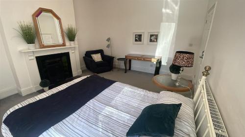 Katil atau katil-katil dalam bilik di Golden Triangle Townhouse