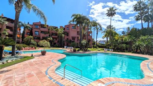 Marbella Bliss 2 Min to Alicate Beach and Pool in Residence