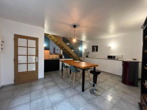 Η κουζίνα ή μικρή κουζίνα στο Maison - La campagne près de la ville