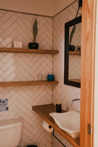 Ванная комната в Surf And Yoga Retreat Nicaragua