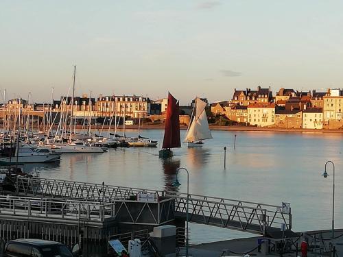 Au Bord de Mer