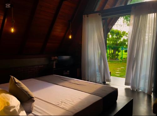 Katil atau katil-katil dalam bilik di bf Lodges, Weligama