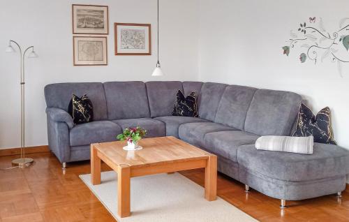 Posezení v ubytování Gorgeous Apartment In Lübtheen-Garlitz