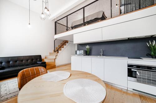Dream Stay - Mere Residence Apartments with 24H reception