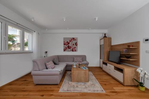 Apartment Bracera