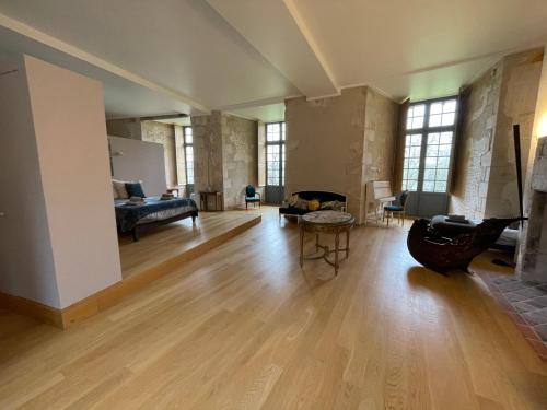 Photo de la galerie de l'établissement Château de Meauce, Chambre Catherine de Monteruc, à Saincaize-Meauce