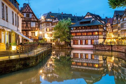5p 100 m2 Garage 2 BalconiesStrasbourg center