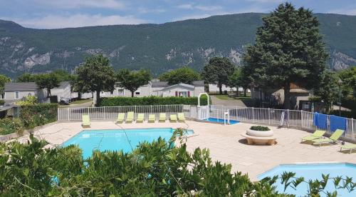 Mobil-home à quelques mètres du lac d'Aiguebelette