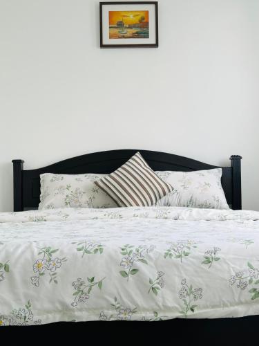 Katil atau katil-katil dalam bilik di N&N Modern Apartment