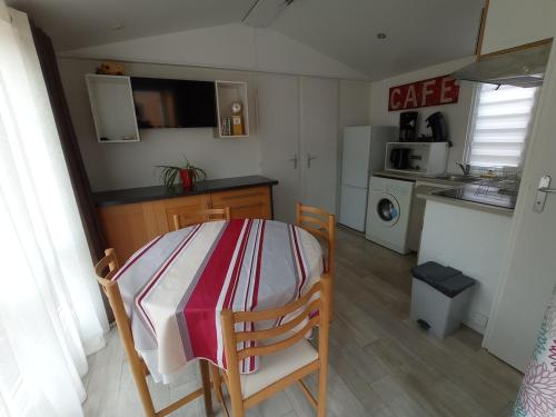 Photo de la galerie de l'établissement Mobil-home en camping UBAYE SERRE PONCON, à lʼÉgaye