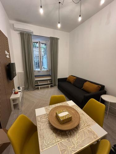 Leonidas house 2