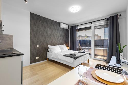 Slnecnice studio with parking 24 hour check in