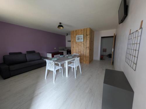 À 2 pas de la forêt de la Serre