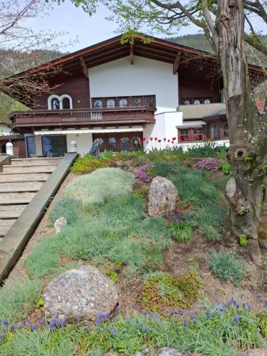 Κήπος έξω από το Ferienwohnung Steinbock