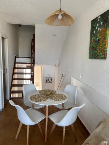 Cozy apartment in Cap Coudalère, lake and pool view, 4 people