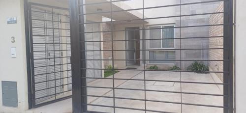 Φωτογραφία από το άλμπουμ του Duplex French σε Victoria