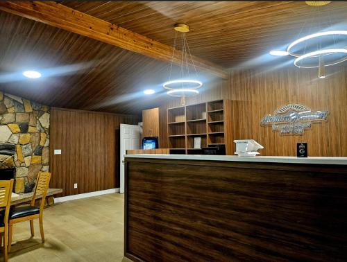 Fotografie z fotogalerie ubytování Tara Vista Inn v destinaci Hinton