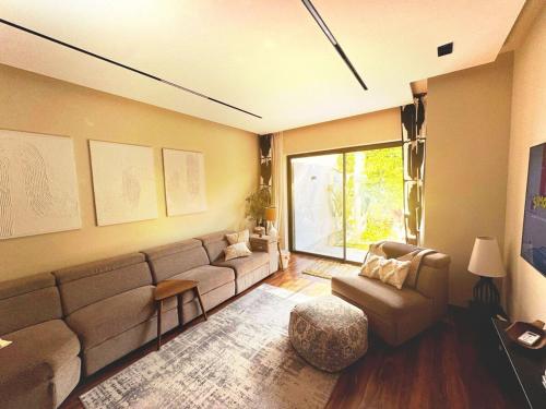 Elite Lake View Residence