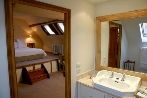 Gallery image of Hotel L'Aunette Cottage in Chamant