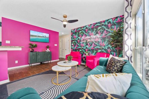 The Pink Flamingo photo 9