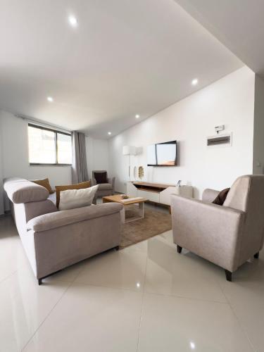 Spacious 2 bdr apt in Achada St Antonio - LCGR