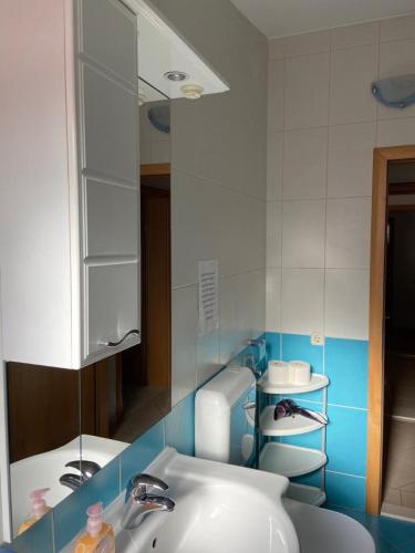 Ένα μπάνιο στο Apartments Tiho & Jelena