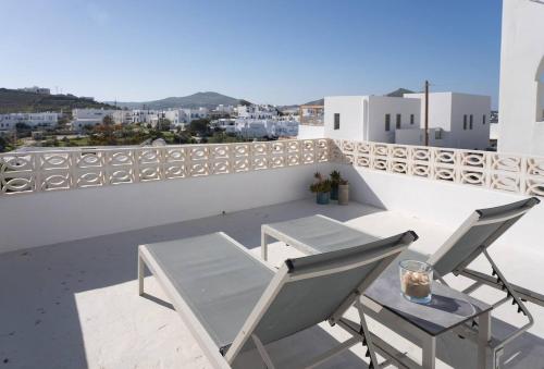 WHITE W3 New studio in Naousa
