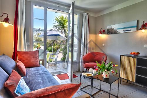 LocaLise - Maison G5 au Guilvinec - A 50m de la mer avec jardin et piscine - Tout à pied, plages, port, centre, commerces, marché - Wifi inclus - Animaux bienvenus - Linge de lit inclus