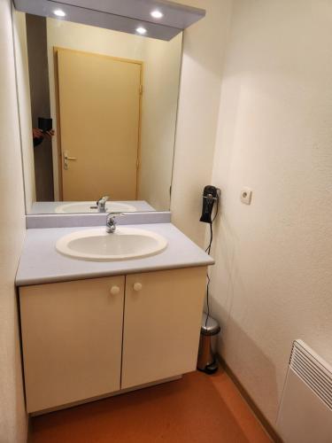 Ванная комната в Maison de vacance toute équipée