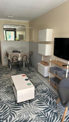 Photo de la galerie de l'établissement Appartement les parcs de grimaud, à Grimaud