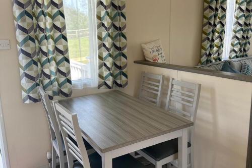 HolcotにあるCaravan in Holcot - Sleeps 6 - Pet Friendlyのギャラリーの写真