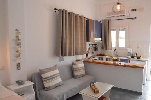 Giorgantis Studio II