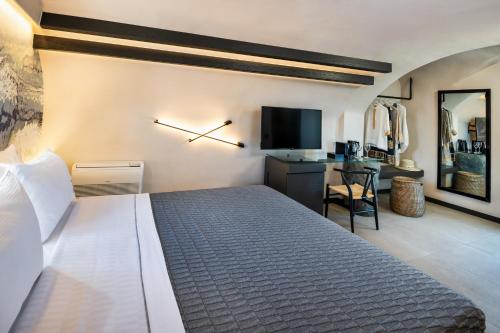 TV/trung tâm giải trí tại ArmonOia Suites