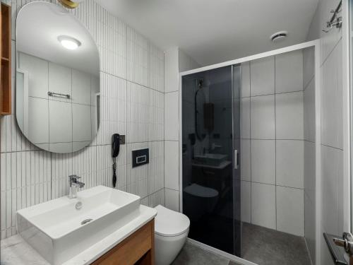 Koupelna v ubytování Monk Resort Hotel Beldibi