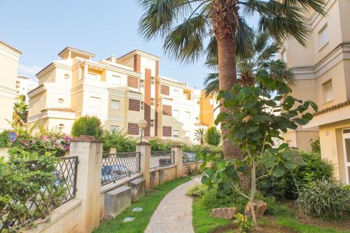 Modern & Bright family apartment, Torrequebrada