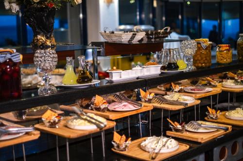 Đồ ăn tại/gần khách sạn