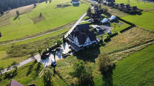 Grota zbójnicka apartament i pokoje