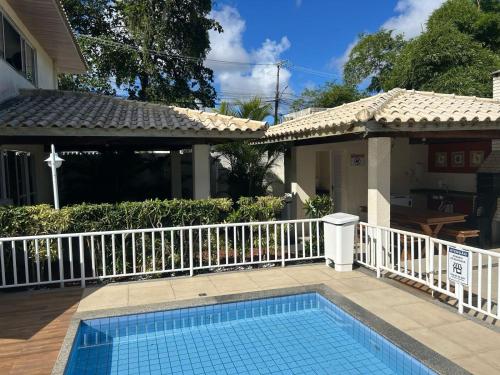 Bazén v ubytování Apartamento mobiliado próximo ao Aeroporto nebo v jeho okolí