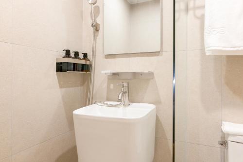 Un baño de Hotel Marguerite Seoul