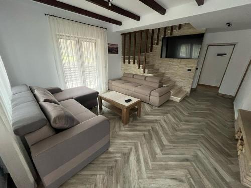 Ruang duduk di Hașca Chalet