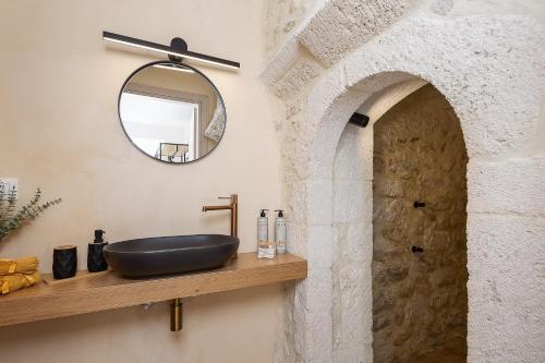 Φωτογραφία από το άλμπουμ του Balarina Residence - Historic Beauty & Nature at Balarina by etouri σε Valarína