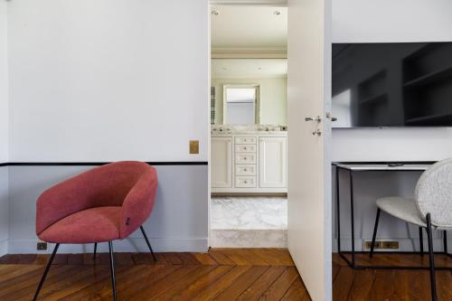 Luxury apartments - Avenue Montaigne photo 55