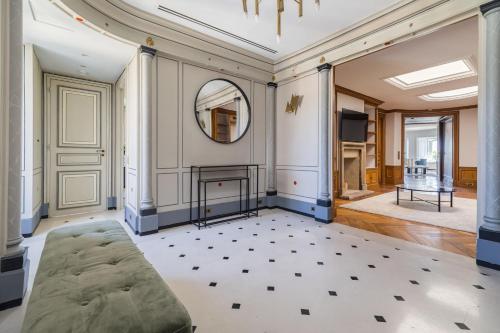 Luxury apartments - Avenue Montaigne photo 86