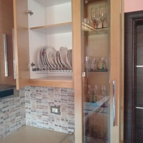Η κουζίνα ή μικρή κουζίνα στο Apartments Polonia Saranda
