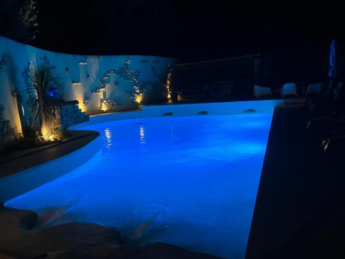 Mas provençal avec grande piscine idéal 8 personnes ! # Welcome