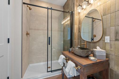 Ένα μπάνιο στο Adamina Canyon Luxurious, Canyon View 5BR 3BTH 3