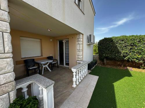 Royal Diana Apartments