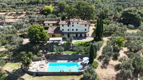 Bazén v ubytování Agriturismo Cafaggio Primo nebo v jeho okolí