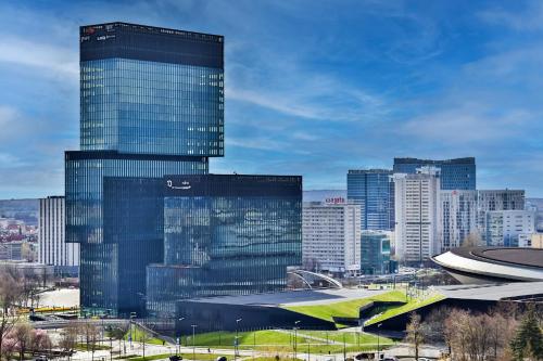 Katowice Spodek 1-2-3 Pokojowy