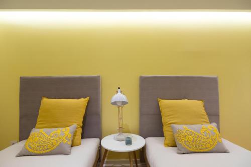 Casa do Castelo 2- Work or Relax in the historic heart of Lisbon!